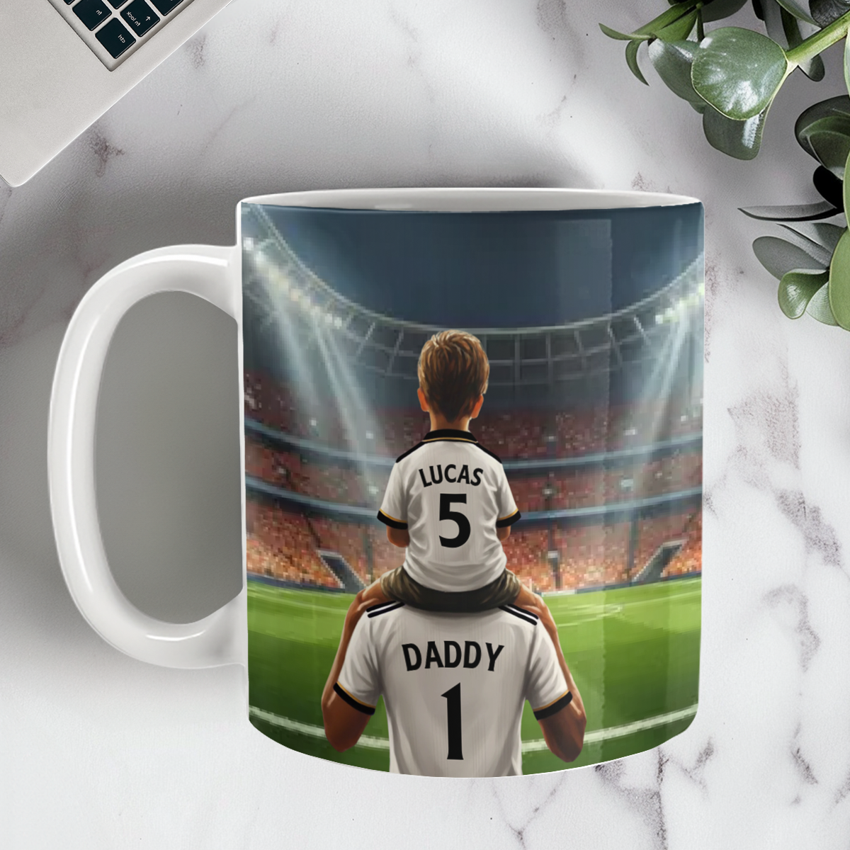 Personalisierte Tassen - Fußballstadion Design